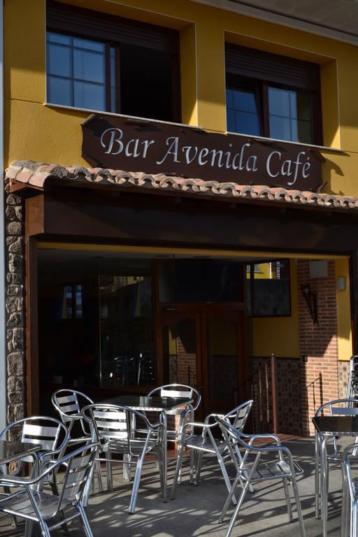 Hostal Avenida Arenas de San Pedro Zewnętrze zdjęcie