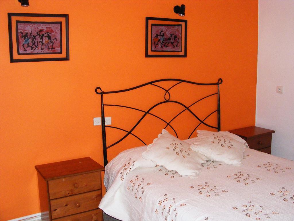 Hostal Avenida Arenas de San Pedro Pokój zdjęcie
